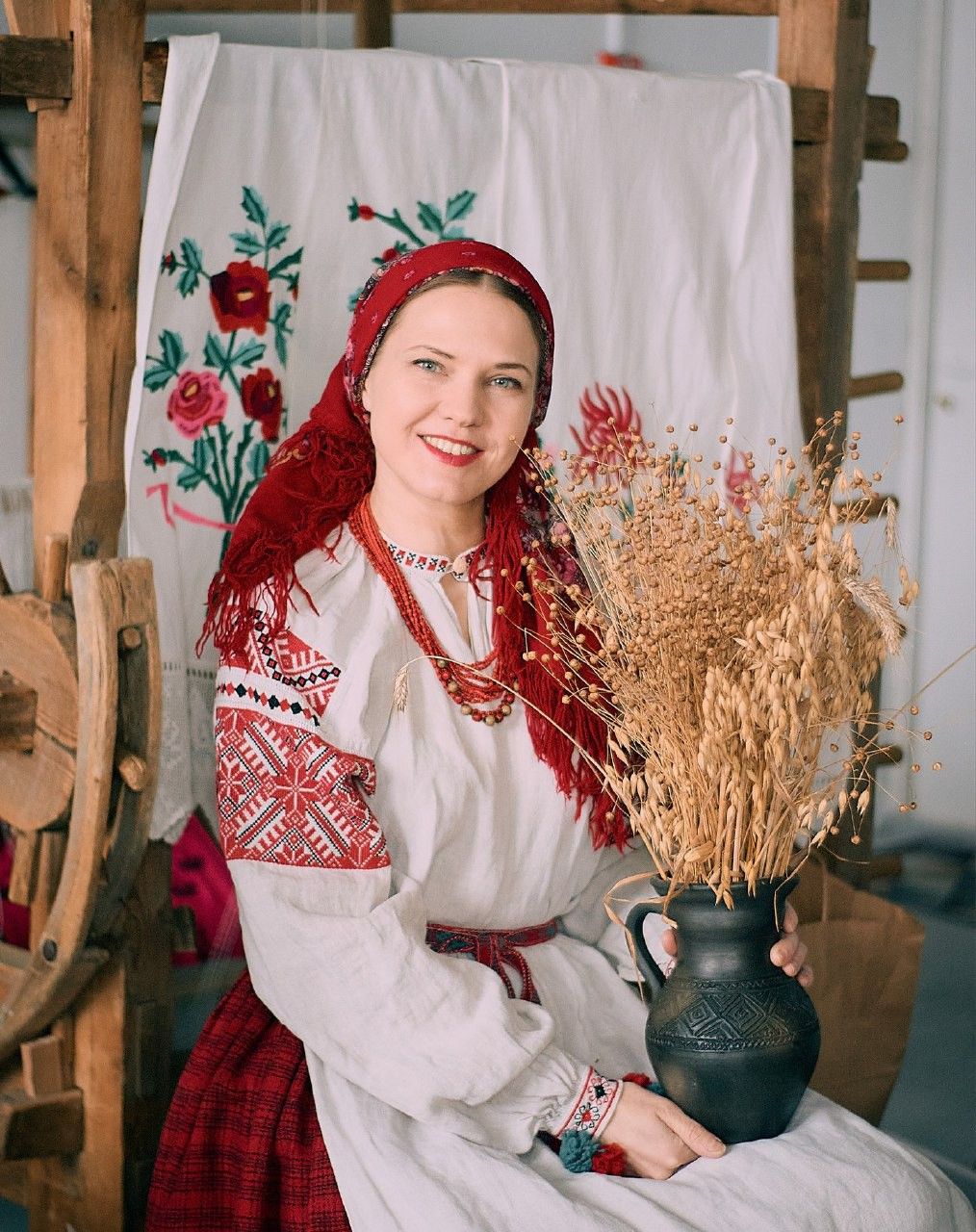 Women in Slavic costumes in Budapest