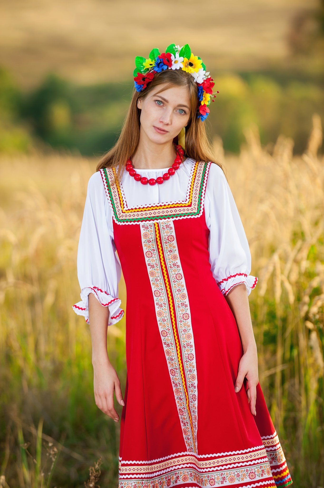 Women in Slavic costumes in Budapest