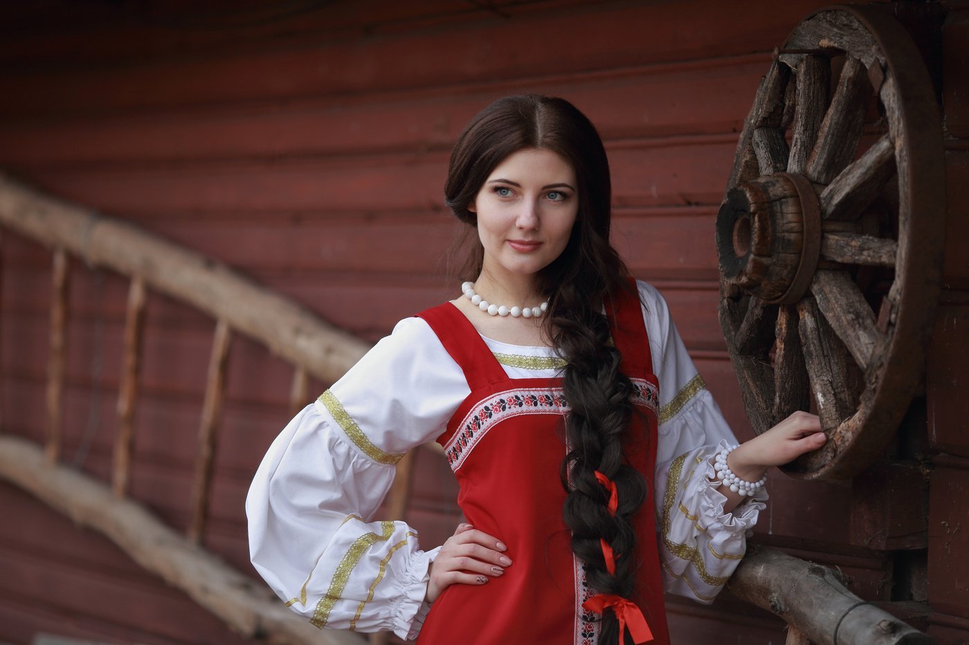 Girls in Slavic costumes in Budapest