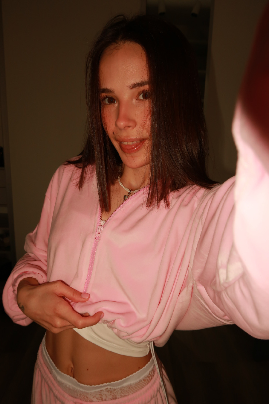 Tina brings the glow — live moments in Budapest